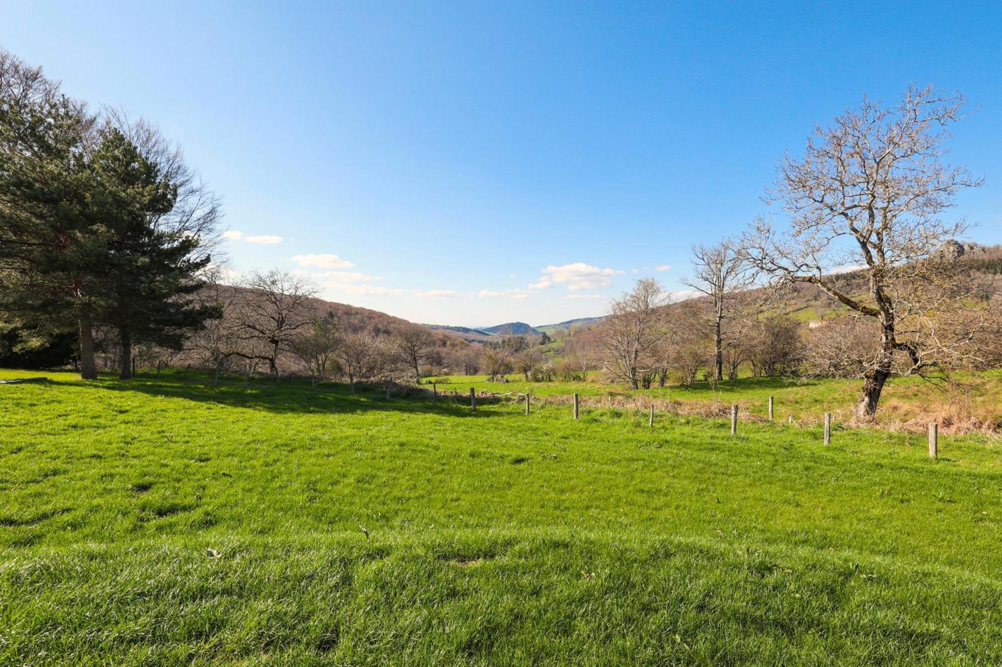 Villa De Luxe, Nichee Dans Les Montagnes Lavoine Екстериор снимка